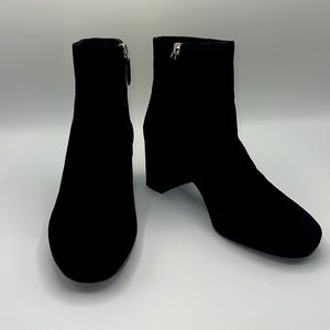 Prada Black Suede booties with Block heel, rubber soles, 38-1/2